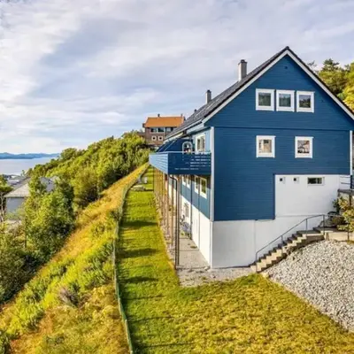 Cosy house with sunny terrace